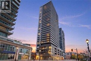 2075 Lakeshore Rd. in Burlington, ON - Building Photo