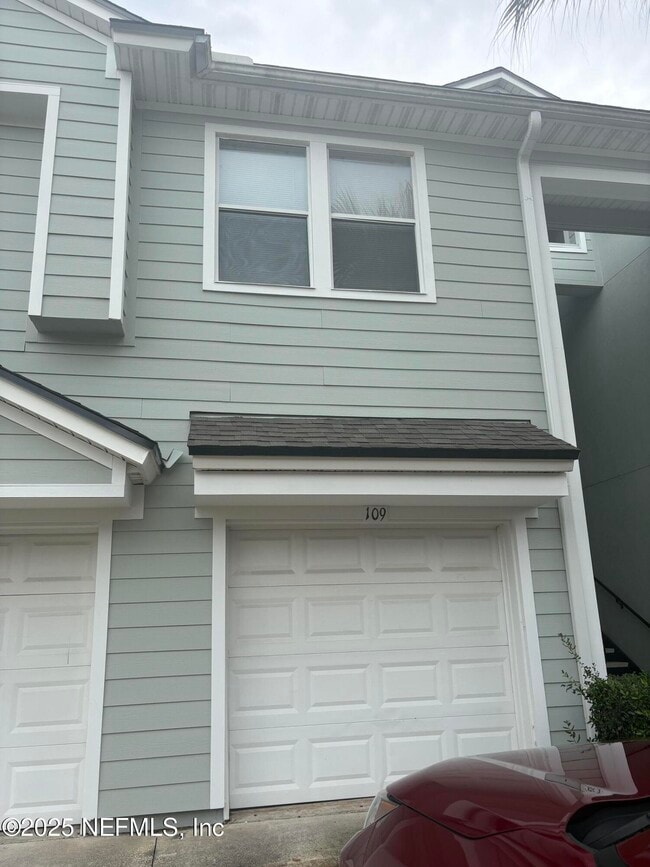 7057 Snowy Canyon Dr in Jacksonville, FL - Building Photo - Building Photo