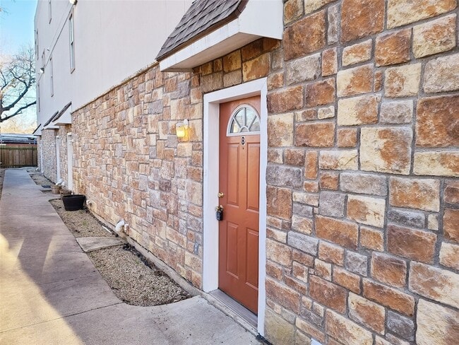 property at 4713 Virginia Ave