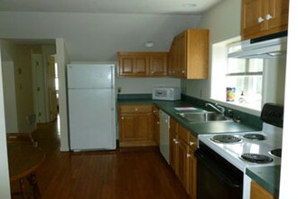 11 Pine St, Unit 2 in Hamilton, NY - Building Photo - Building Photo