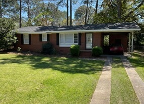 106 Donaldson St in Tifton, GA - Building Photo