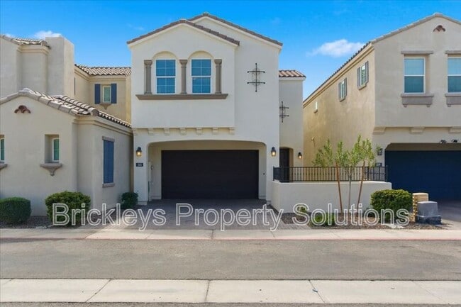 property at 265 E Balsam Dr