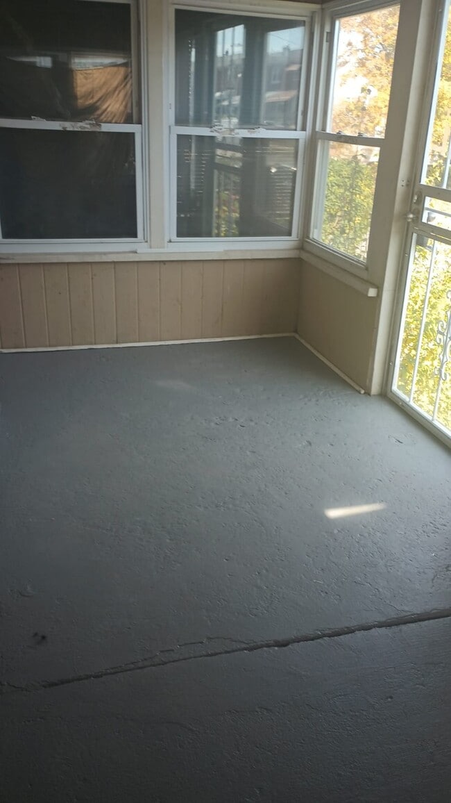 504 Roundview Rd in Baltimore, MD - Building Photo - Building Photo