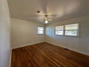 2504 44th St in Lubbock, TX - Foto de edificio - Building Photo
