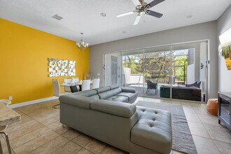 466 Captiva Dr in Davenport, FL - Building Photo - Building Photo