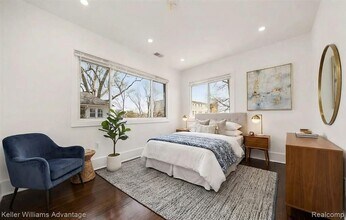 1975 Gladstone St in Detroit, MI - Building Photo - Building Photo