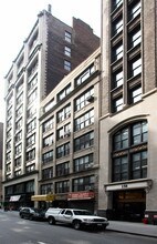 154-156 W 27th St in New York, NY - Building Photo - Building Photo