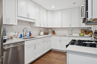 1238 W Fletcher St in Chicago, IL - Building Photo - Building Photo