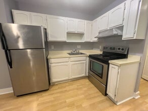 27 Judd Square in Wallingford, CT - Building Photo - Building Photo