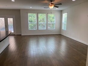 327 Bridgeford Dr in Austin, TX - Building Photo - Building Photo