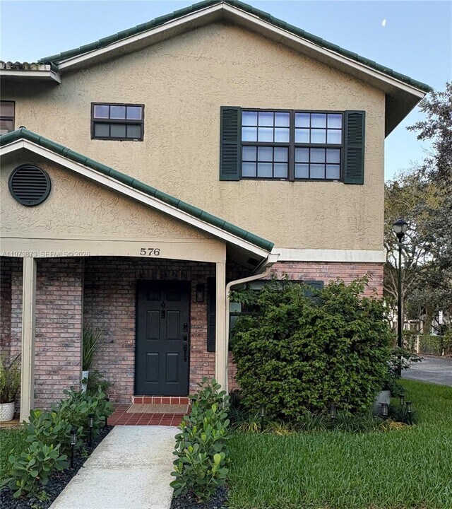 576 Westree Ln in Plantation, FL - Foto de edificio