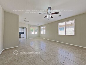 12605 W Cercado Ln in Litchfield Park, AZ - Foto de edificio - Building Photo