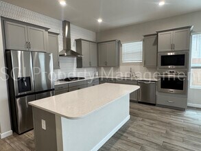 6047 E Sinclair St in Phoenix, AZ - Building Photo - Building Photo