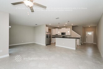 2889 Coach Manors Way in New Port Richey, FL - Building Photo - Building Photo