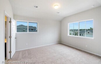 202 Insider Loop in Elgin, TX - Building Photo - Building Photo