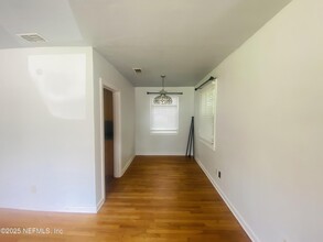 1349 Menna St in Jacksonville, FL - Building Photo - Building Photo