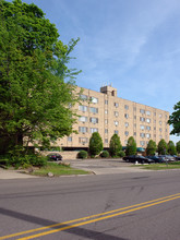 The Diplomat in Akron, OH - Building Photo - Building Photo