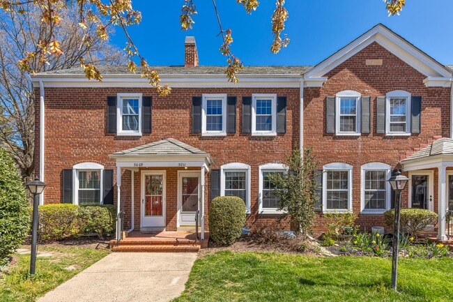 property at 3011 S Buchanan St