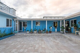 3220 N Surf Rd in Hollywood, FL - Building Photo - Building Photo
