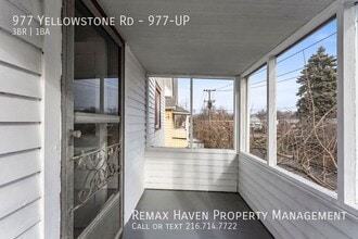 977 Yellowstone Rd in Cleveland Heights, OH - Building Photo - Building Photo