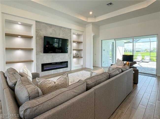 property at 6082 Artisan Ct