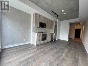 458-458 Richmond St W in Toronto, ON - Building Photo - Building Photo