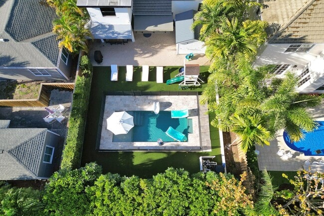 property at 1606 SE 1st St