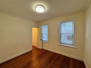 65 Conwell Ave in Somerville, MA - Foto de edificio - Building Photo