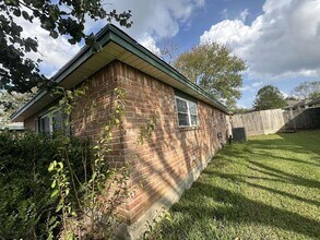 12690 Ridgecrest Dr in Willis, TX - Building Photo - Building Photo