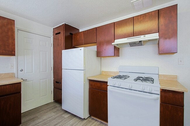 Park Lee in Phoenix, AZ - Building Photo - Building Photo