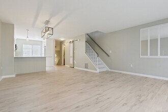 335 Monticello Dr, Unit 1D in Branford, CT - Building Photo - Building Photo