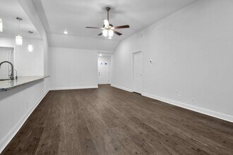 208 Clark Rd in Clarksville, TN - Building Photo - Building Photo