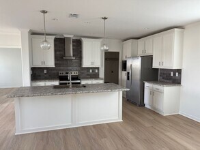 3808 Sunset Dr in Ellenton, FL - Building Photo - Building Photo