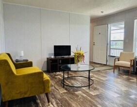 128 Los Platanos St in Mercedes, TX - Building Photo - Building Photo