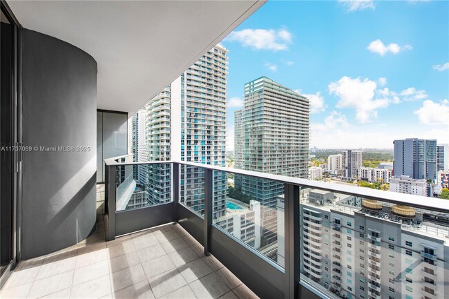 1000 Brickell Plaza