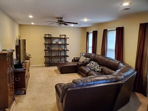 9708 Rossetti Ct in Burke, VA - Building Photo - Building Photo