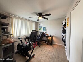 8243 E Escalante Rd in Tucson, AZ - Building Photo - Building Photo