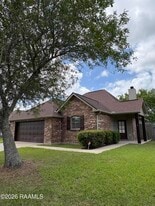 309 Stags Leap Ln in Broussard, LA - Building Photo