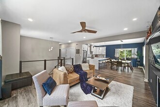 211 Bunker Dr in Schererville, IN - Building Photo - Building Photo