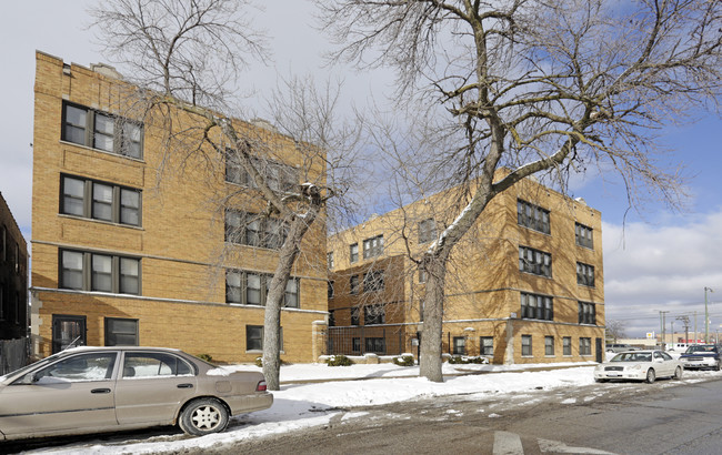 7110 S Cornell Ave in Chicago, IL - Building Photo - Building Photo