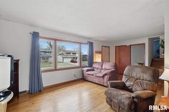 2948 Oxford Dr in Bettendorf, IA - Building Photo - Building Photo