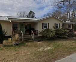 112-114 W 10th St in Vidalia, GA - Building Photo