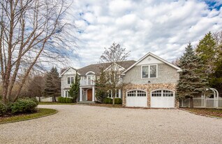 21 Fieldview Ln in East Hampton, NY - Building Photo