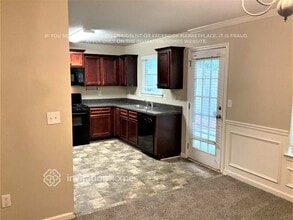 107 Hidden Creek Dr in Canton, GA - Building Photo - Building Photo