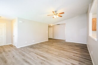 10673 Hoosier Ct in Indianapolis, IN - Building Photo - Building Photo