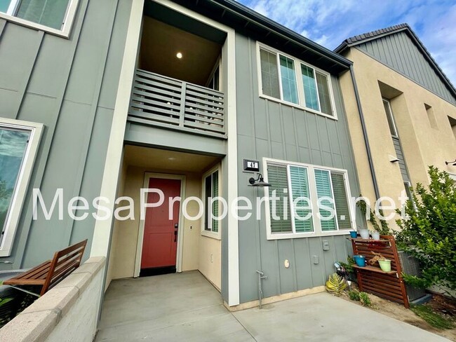 3905 S Oasis Paseo in Ontario, CA - Building Photo - Building Photo