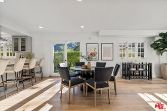 7560 Devista Dr in Los Angeles, CA - Building Photo - Building Photo
