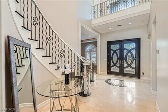 5367 Secluded Brook Cir in Las Vegas, NV - Building Photo - Building Photo