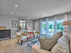 301 NW 3rd Ct in Boca Raton, FL - Building Photo - Building Photo