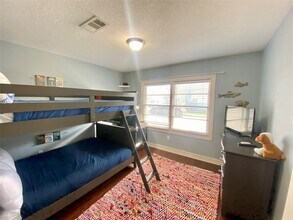 1311 Milam Dr in Galveston, TX - Building Photo - Building Photo